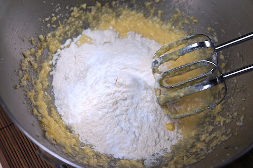 flour baking powder
