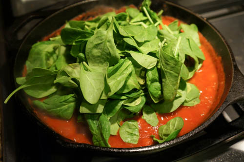 spinach tomato sauce