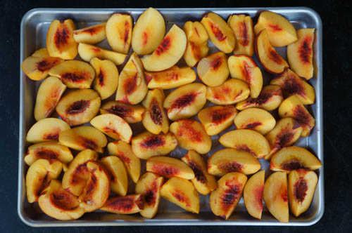 peaches baking pan