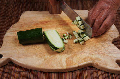 dicing zucchini