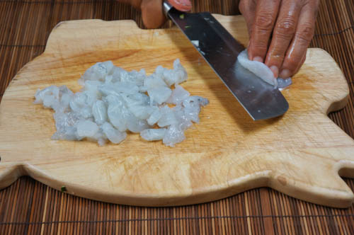 slicing shrimp