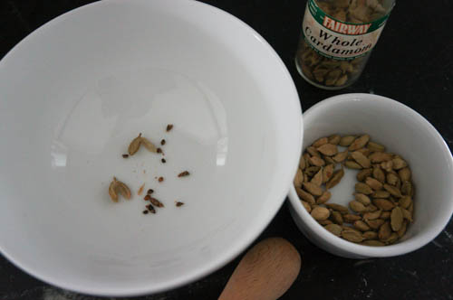 cardamom seeds pod