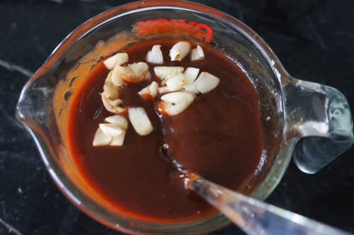 mixing barbecue sauce