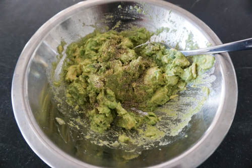 seasoning guacamole